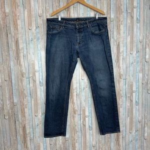 Hugo Boss 38 x 32 Maine Regular Straight Leg Italian Candiani Stretch Denim Jean